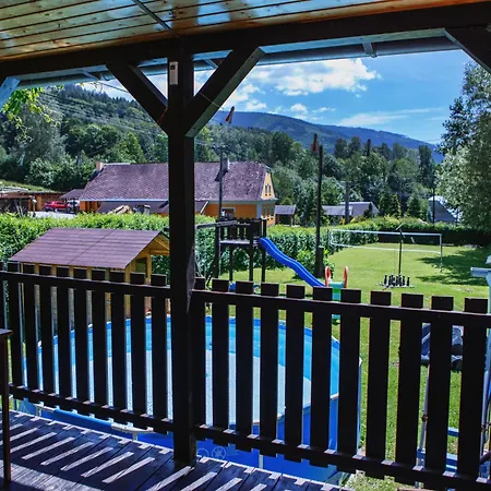 Holiday home Sedmidvory Vernirovice